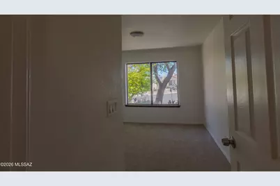 310 E Highcourte Lane, Tucson, AZ 85737 - Photo 16