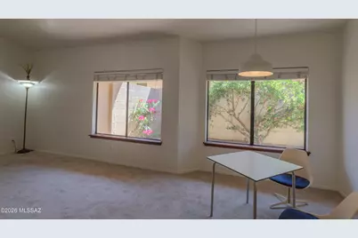 310 E Highcourte Lane, Tucson, AZ 85737 - Photo 8