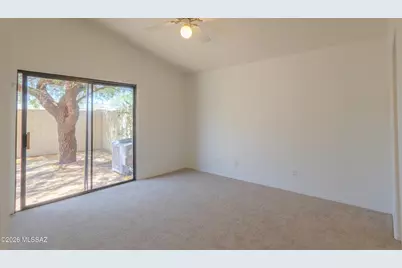 310 E Highcourte Lane, Tucson, AZ 85737 - Photo 12