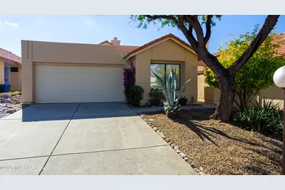 310 E Highcourte Lane, Tucson, AZ 85737 - Photo 2