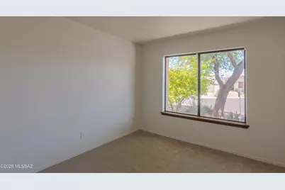 310 E Highcourte Lane, Tucson, AZ 85737 - Photo 18