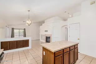 8509 E Sarnoff Ridge Loop, Tucson, AZ 85710 - Photo 16