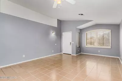 8509 E Sarnoff Ridge Loop, Tucson, AZ 85710 - Photo 4