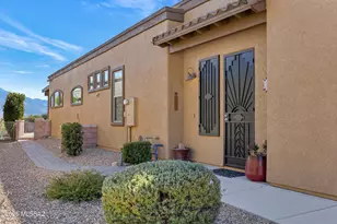 5829 S Waynes Way, Green Valley, AZ 85622 - Photo 4