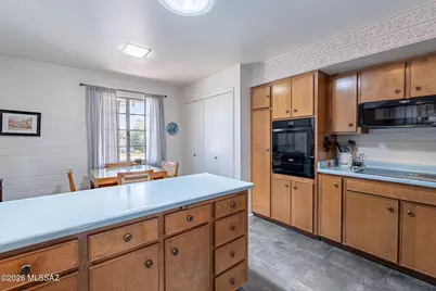 625 W Camino Corto, Green Valley, AZ 85614 - Photo 6
