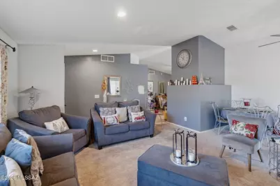 5801 S Mahan Drive, Tucson, AZ 85746 - Photo 4