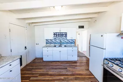 104 E Apache Street, Huachuca City, AZ 85616 - Photo 14