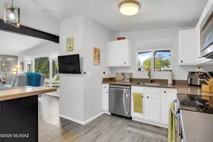 7374 E Calle Lugo, Tucson, AZ 85710 - Photo 6