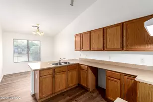 6672 S Yellow Rattle Ct, Tucson, AZ 85756 - Photo 10