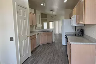 9562 E Gershon Ln, Tucson, AZ 85748 - Photo 6