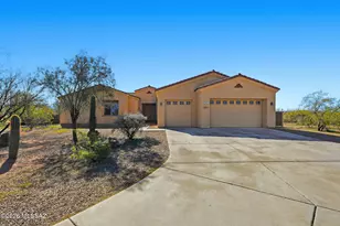 12911 W Zebra Aloe Pl, Tucson, AZ 85743 - Photo 2