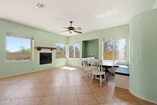 12911 W Zebra Aloe Pl, Tucson, AZ 85743 - Photo 16