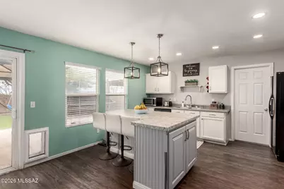 8449 E Hodgman Place, Tucson, AZ 85747 - Photo 10