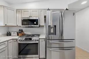 5353 N Oracle Jaynes Station Rd, Tucson, AZ 85704 - Photo 14