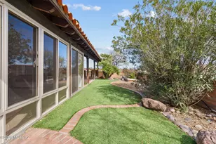 3910 S Via Del Ruisenor, Green Valley, AZ 85622 - Photo 28