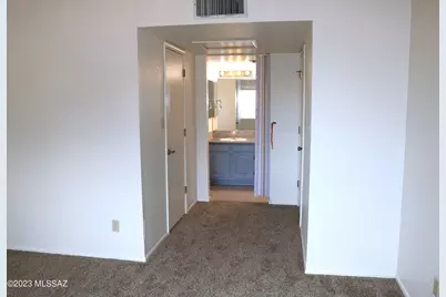 9690 N Donegal Place, Tucson, AZ 85742 - Photo 8