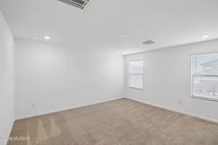 10453 W Beaman Ln, Marana, AZ 85653 - Photo 4