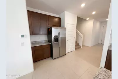 10453 W Beaman Lane, Marana, AZ 85653 - Photo 12