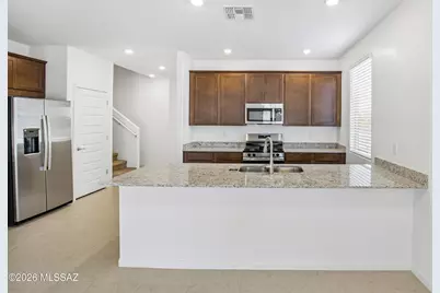 10453 W Beaman Lane, Marana, AZ 85653 - Photo 2