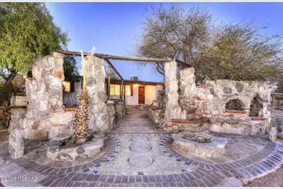 4415 N Swan Road, Tucson, AZ 85718 - Photo 2