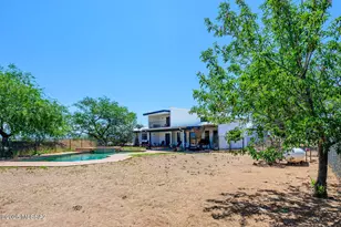 960 Via Puebla, Rio Rico, AZ 85648 - Photo 10