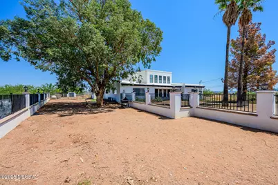 960 Via Puebla, Rio Rico, AZ 85648 - Photo 8