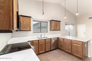 9321 E Lochnay Ln, Tucson, AZ 85747 - Photo 14