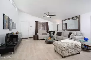 990 W Paria Ln, Tucson, AZ 85704 - Photo 14