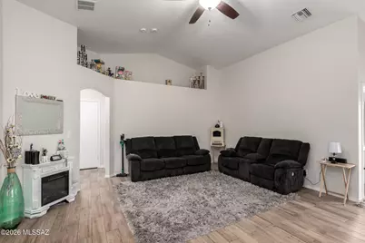 7951 S Wild Primrose Avenue, Tucson, AZ 85747 - Photo 10
