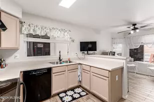 7951 S Wild Primrose Ave, Tucson, AZ 85747 - Photo 14