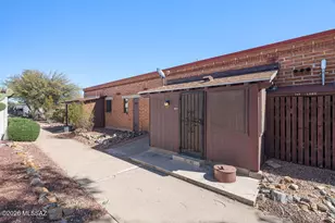 348 S Paseo Lobo, Green Valley, AZ 85614 - Photo 22