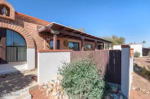 348 S Paseo Lobo, Green Valley, AZ 85614 - Photo 2