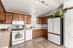 1671 N Calle Futura, Oracle, AZ 85623 - Photo 14