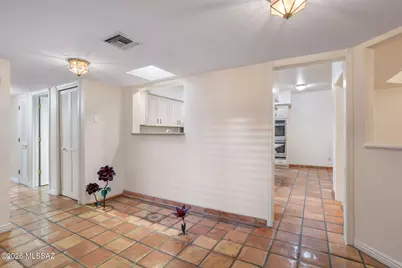2000 E Campbell Terrace, Tucson, AZ 85718 - Photo 6