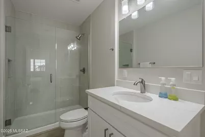 2038 E River Road #101, Tucson, AZ 85718 - Photo 16