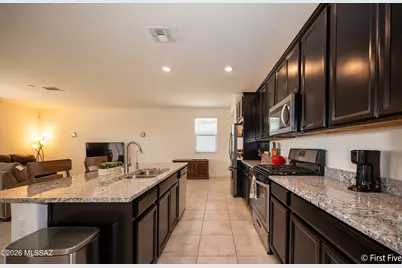 8746 E Stone Meadow Circle, Tucson, AZ 85730 - Photo 8