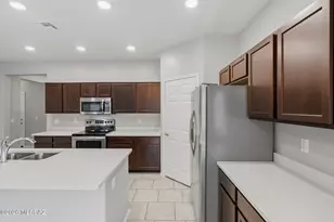 12394 W Reyher Farms Loop, Marana, AZ 85653 - Photo 16