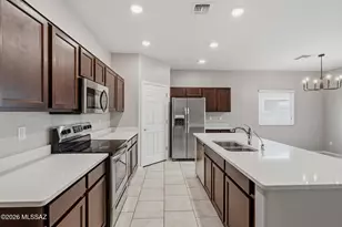 12394 W Reyher Farms Loop, Marana, AZ 85653 - Photo 14