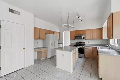 461 E Covered Wagon Drive, Tucson, AZ 85704 - Photo 6