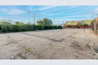 712 W Limberlost Drive #16, Tucson, AZ 85705 - Photo 44