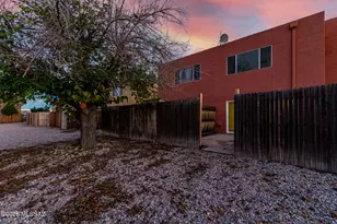 712 W Limberlost Dr, Tucson, AZ 85705 - Photo 32