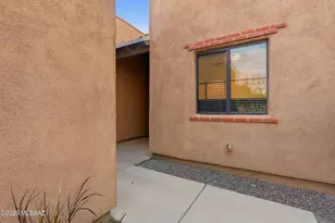4152 N Fortune Loop, Tucson, AZ 85719 - Photo 2