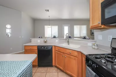 7856 N Rondure Loop, Tucson, AZ 85743 - Photo 10