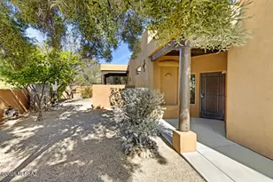 5660 W Triangle X Pl, Tucson, AZ 85713 - Photo 10