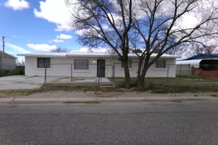 704 N Flagstaff Ave, Willcox, AZ 85643 - Photo 4