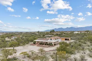 11551 E Camino Del Desierto, Tucson, AZ 85747 - Photo 2