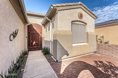 267 N VÃ­a La Castellana, Green Valley, AZ 85614 - Photo 8