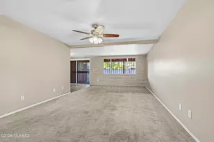 8300 N Mesquite Shadows Dr, Tucson, AZ 85704 - Photo 4