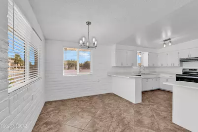 3201 N Olsen Avenue, Tucson, AZ 85719 - Photo 6