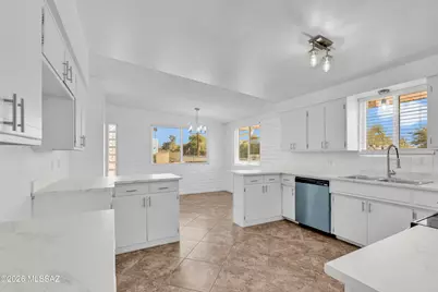 3201 N Olsen Avenue, Tucson, AZ 85719 - Photo 10